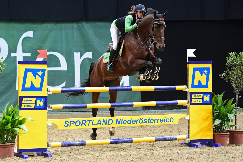 Lena Binder (AUT/W). © HORSIC