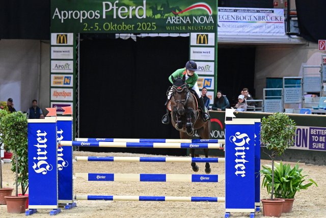 Sieg im Preis von HD Equestrian für Chiara-Fiorina Moser und Quasi Blue. © horsicphotography