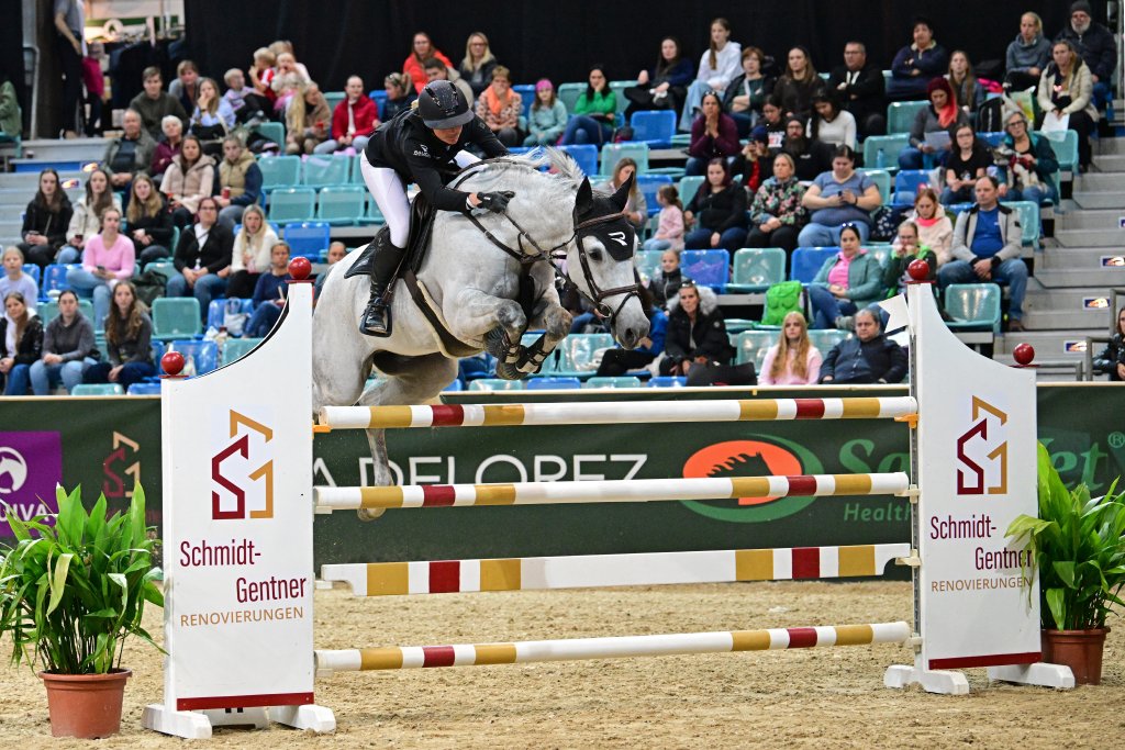 Sieg für Katharina Rhomberg und Ratina im Preis von SGR. © horsicphotography