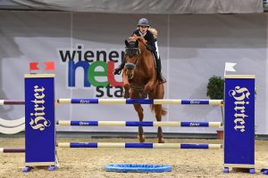 Beste (Nieder-) Österreicherin im Finalspringen der Kleinen Tour um den Preis von Hirter. © HORSIC.com