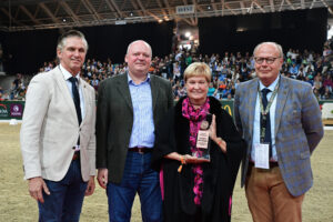 Vielen Dank an Elisabeth Max-Theurer für die Unterstützung des Pferdesports in der Arena Nova. © HORSIC