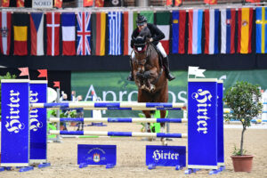 Matthias Atzmüller und Obora’s Adrian. © HORSIC.com