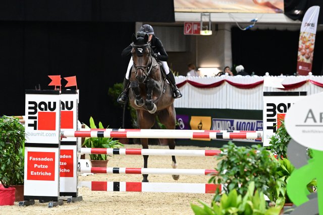 Katharina Rhomberg und Armstrong. © horsicphotography